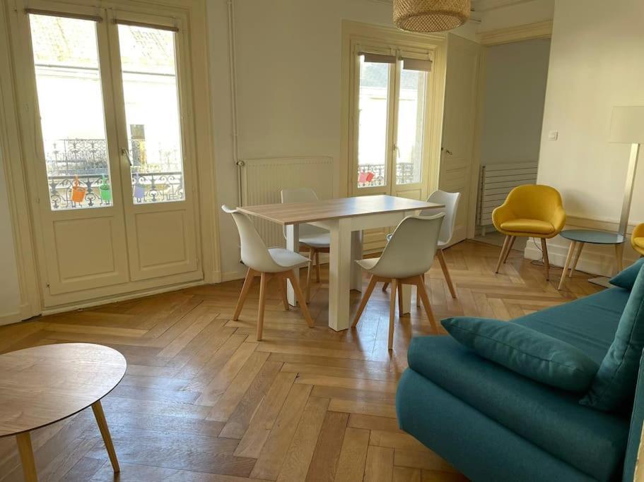 בסאנקון Elegant 2 Chambres Square Saint Amour מראה חיצוני תמונה